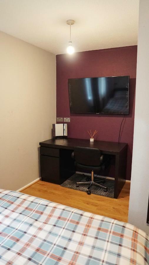 North London Apartment - เอ็ดมันตัน ภายนอก รูปภาพ