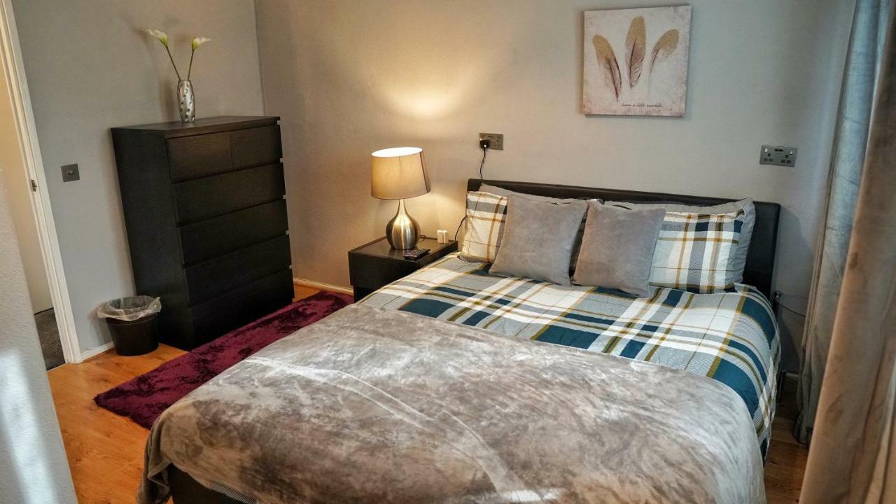 North London Apartment - เอ็ดมันตัน ภายนอก รูปภาพ