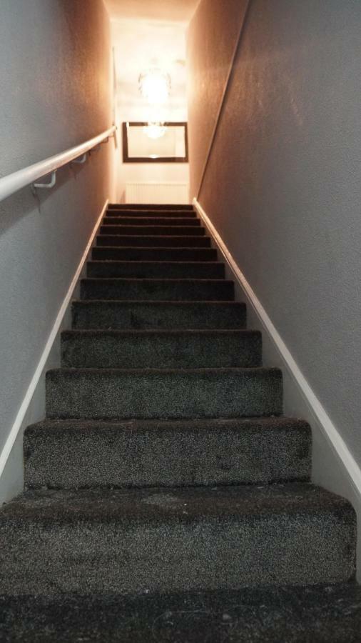 North London Apartment - เอ็ดมันตัน ภายนอก รูปภาพ