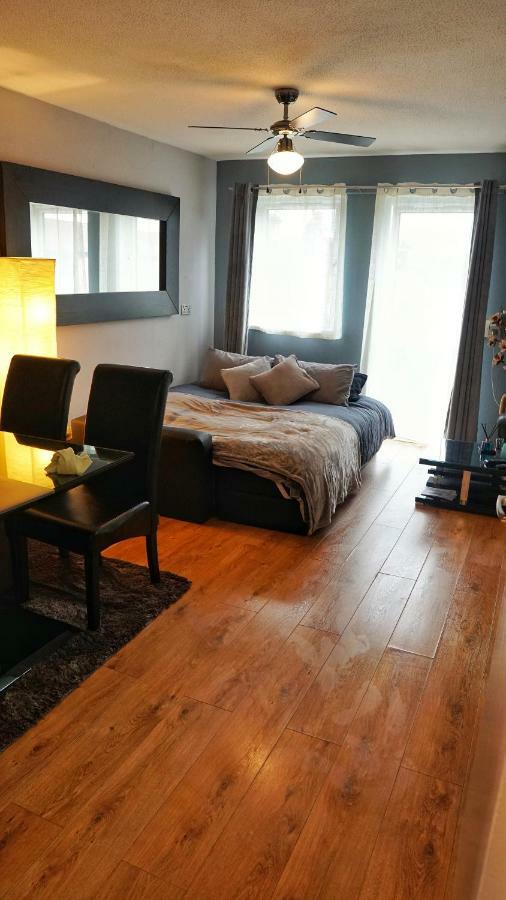 North London Apartment - เอ็ดมันตัน ภายนอก รูปภาพ